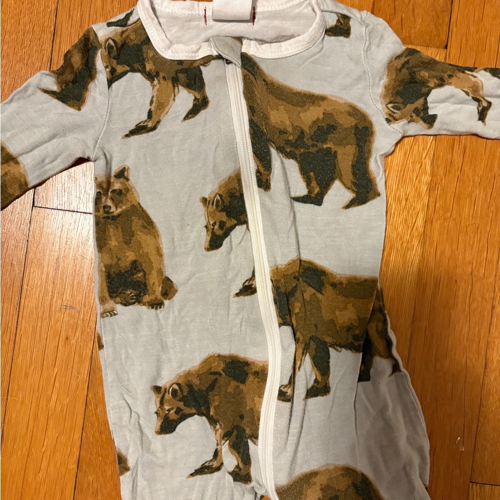 Milkbarn Bear Print Footed zipper pajamas - Picture 2 of 5